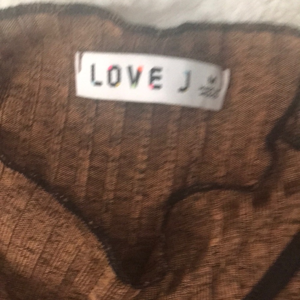 Brown Sheer Top with Black Trim - Picture 5 of 5